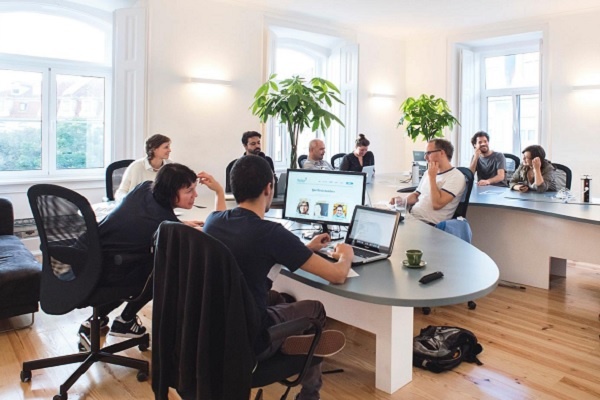 Desk Space To Rent For Startups Freelancers In Lisbon Conferento